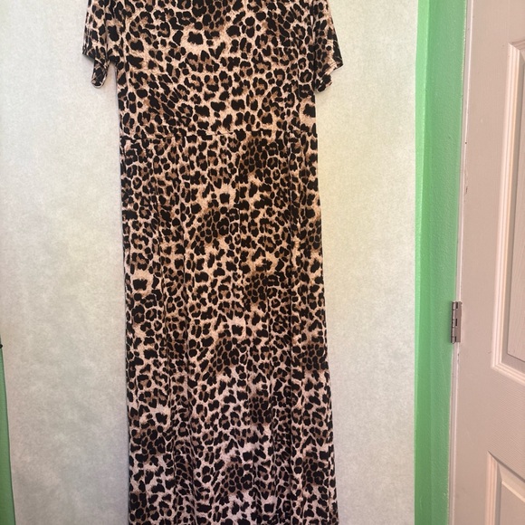HEIMISH USA Animal Print Dress Size XL With Pockets - Picture 6 of 9